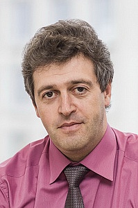 Михаил Пекерский